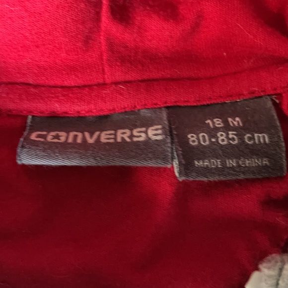 Converse onesie size 18M - Picture 6 of 13